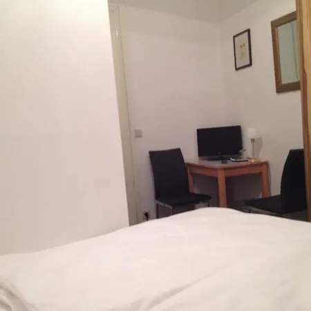 Otel Hotel-pension Dorma